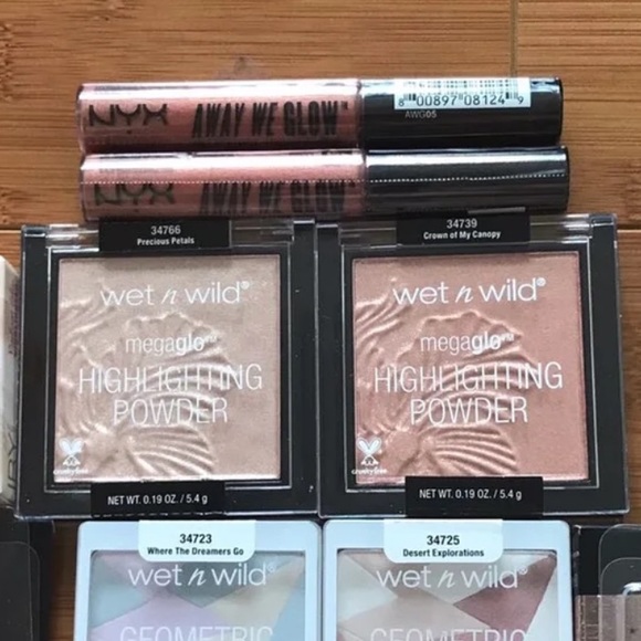 Highlighters Makeup - Picture 5 of 5